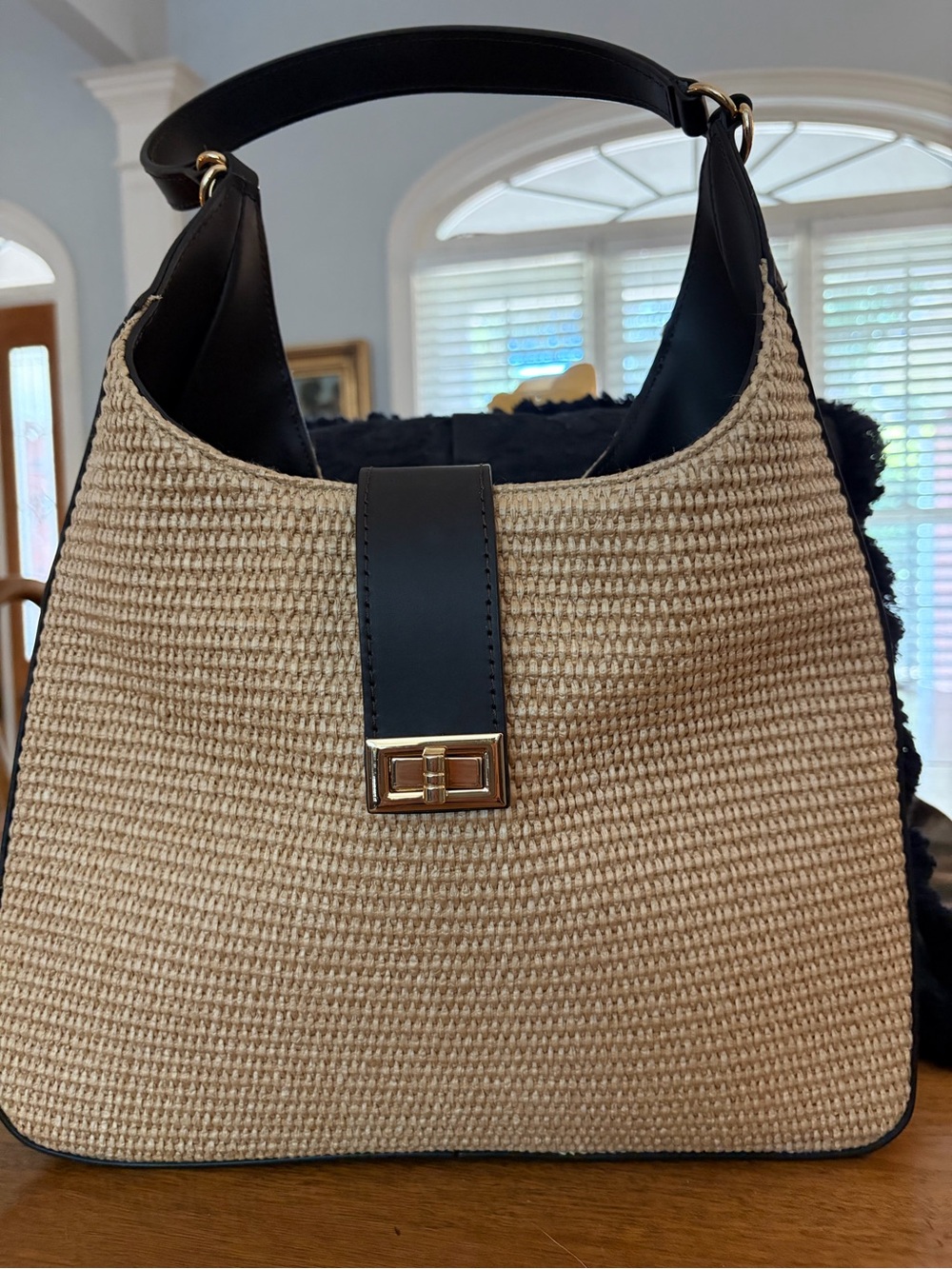 Source Unknown Beige Woven Shoulder Bag with Black Trim